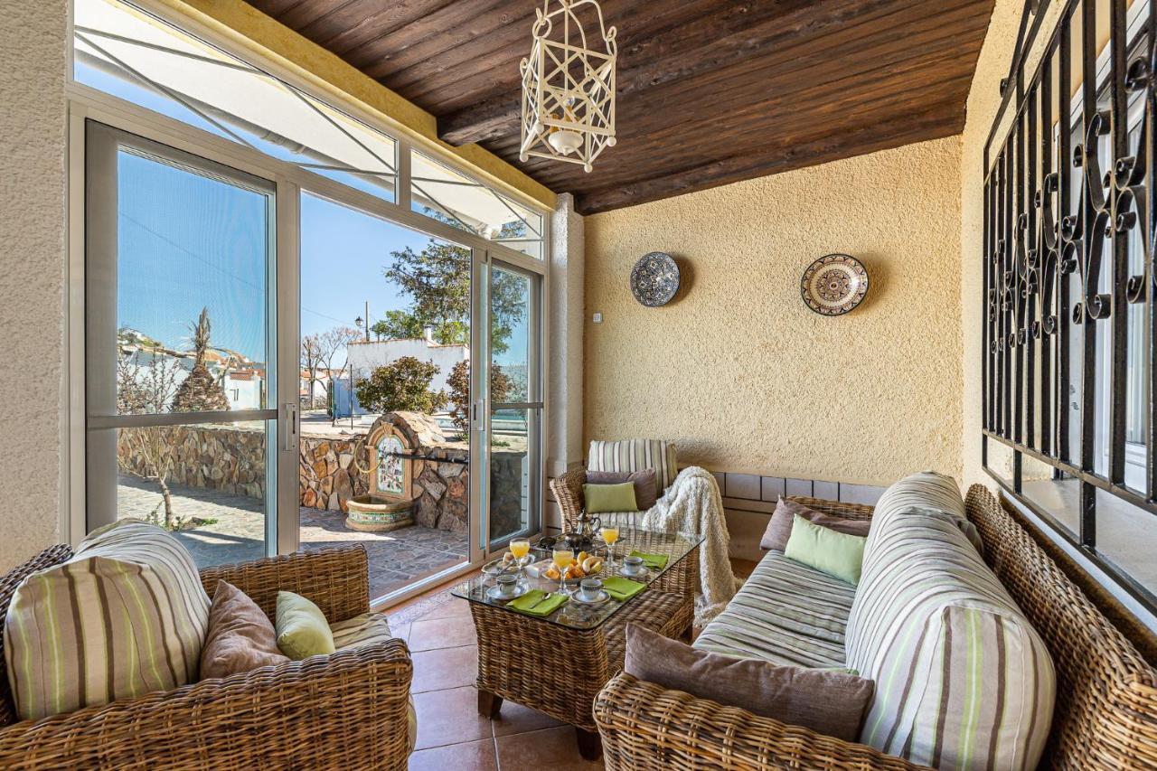 Waou Deluxe Cottage Titulcia Exteriör bild
