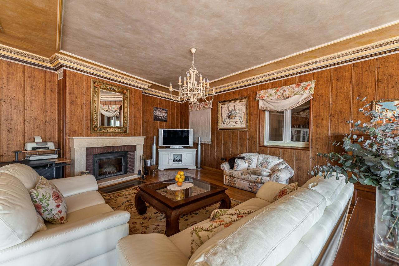 Waou Deluxe Cottage Titulcia Exteriör bild