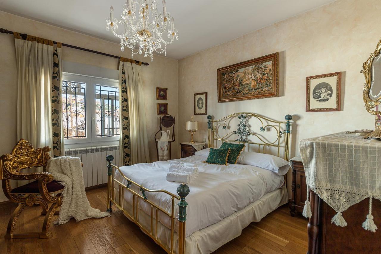 Waou Deluxe Cottage Titulcia Exteriör bild