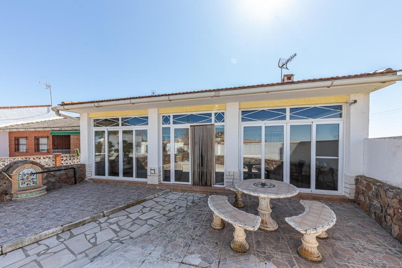 Waou Deluxe Cottage Titulcia Exteriör bild